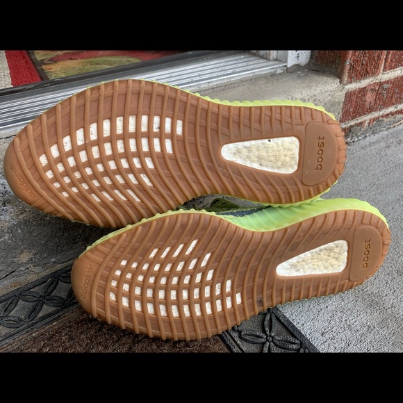 Yeezy 350 semi frozen size 10 - Picture 3 of 9